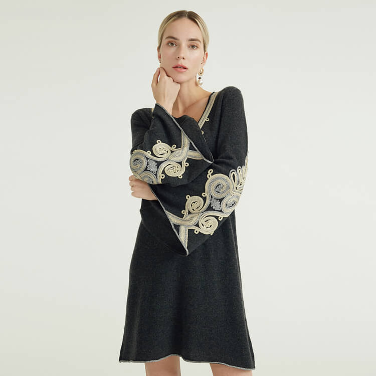 秋冬高級宮廷 V ネック刺繍純粋なレトロなスタイルのニット女性カシミヤドレス